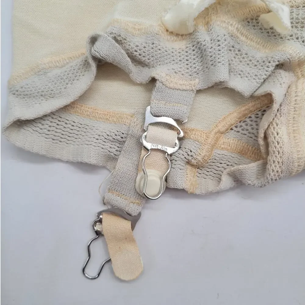 Hollywood Vassarette Ivory Lace Girdle Pin Up Vintage Lingerie‎ Glamour